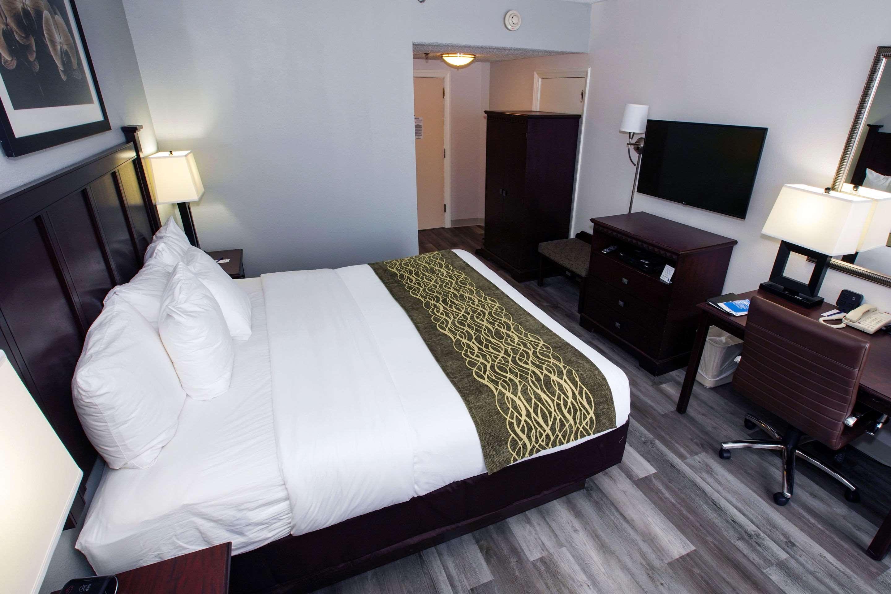 Best Western Paramus Hotel & Suites Екстериор снимка